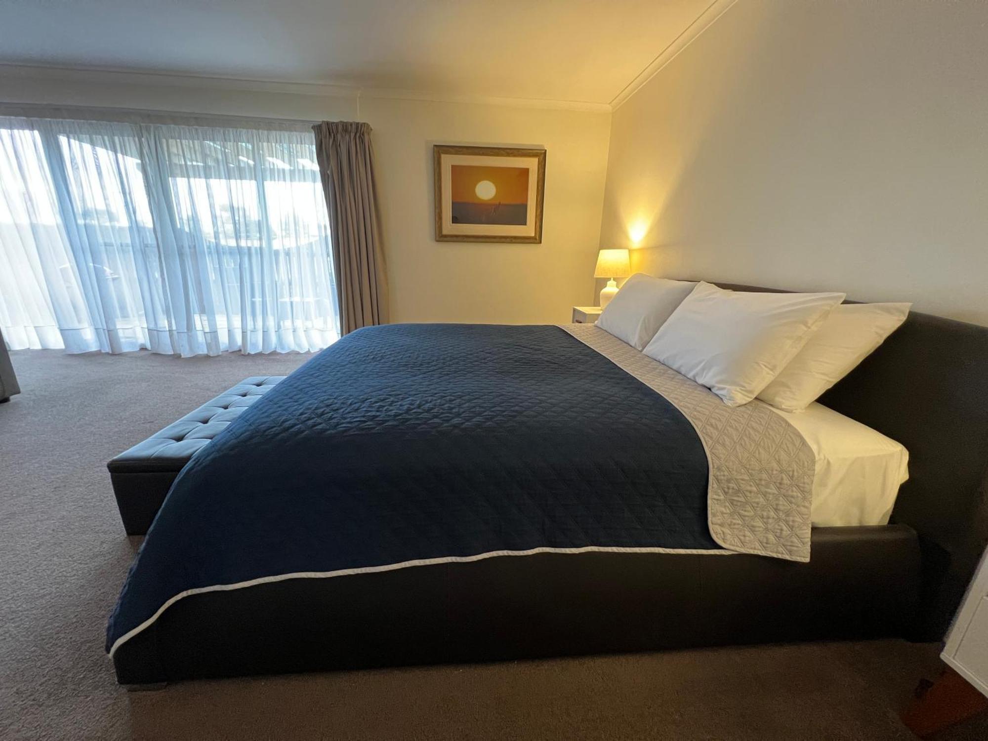 ميريمبولا Summerhill Motor Inn (Adults Only) المظهر الخارجي الصورة